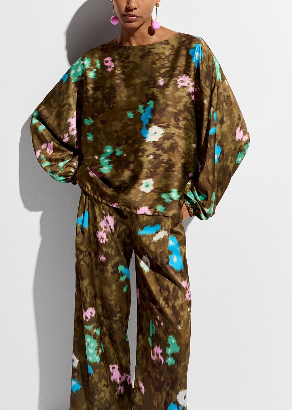 Khaki batwing-sleeve top with floral print RE—SSENTIEL | Essentiel second hand