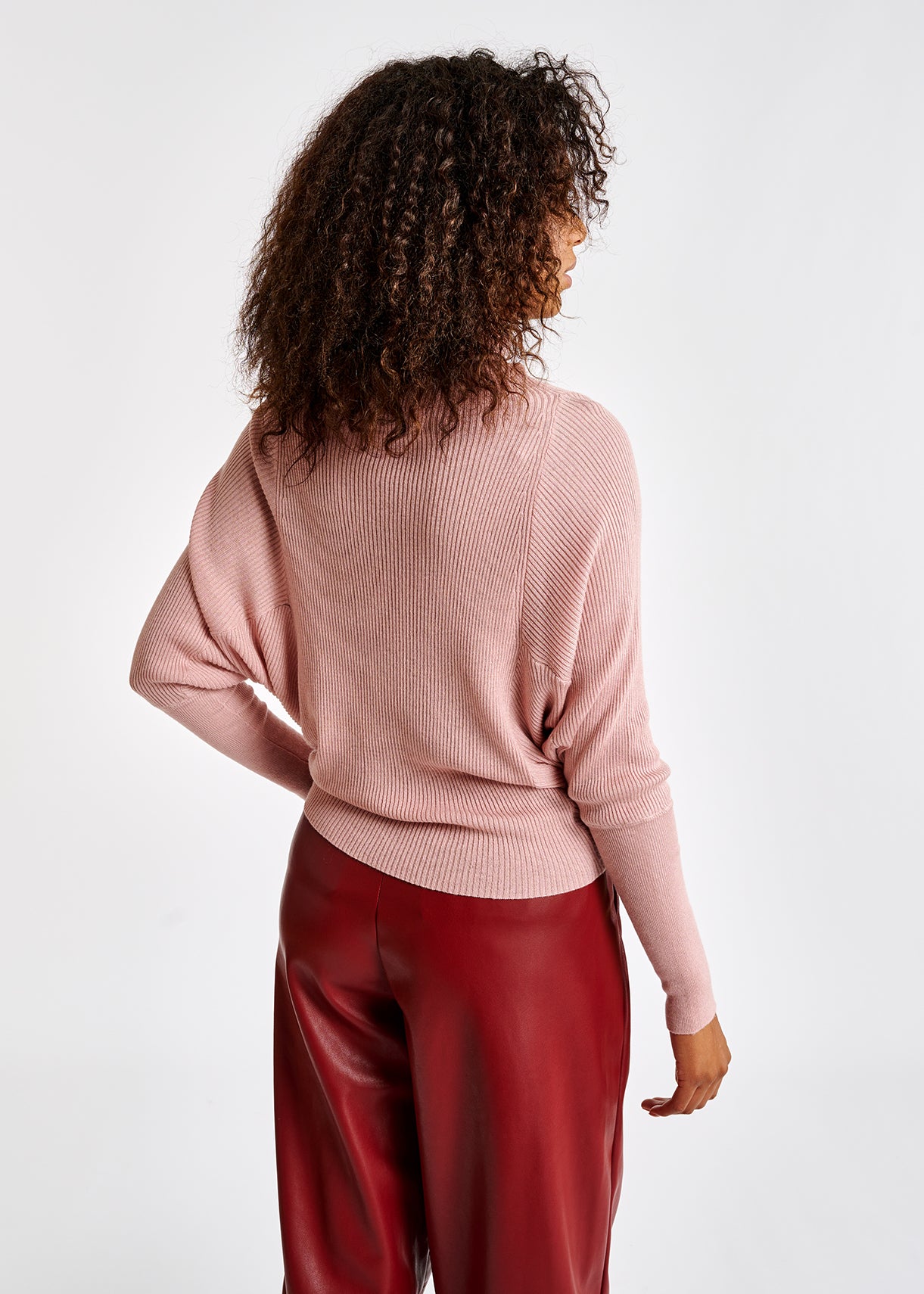 Pull à col roulé rose manches chauve-souris RE—SSENTIEL | Essentiel second hand