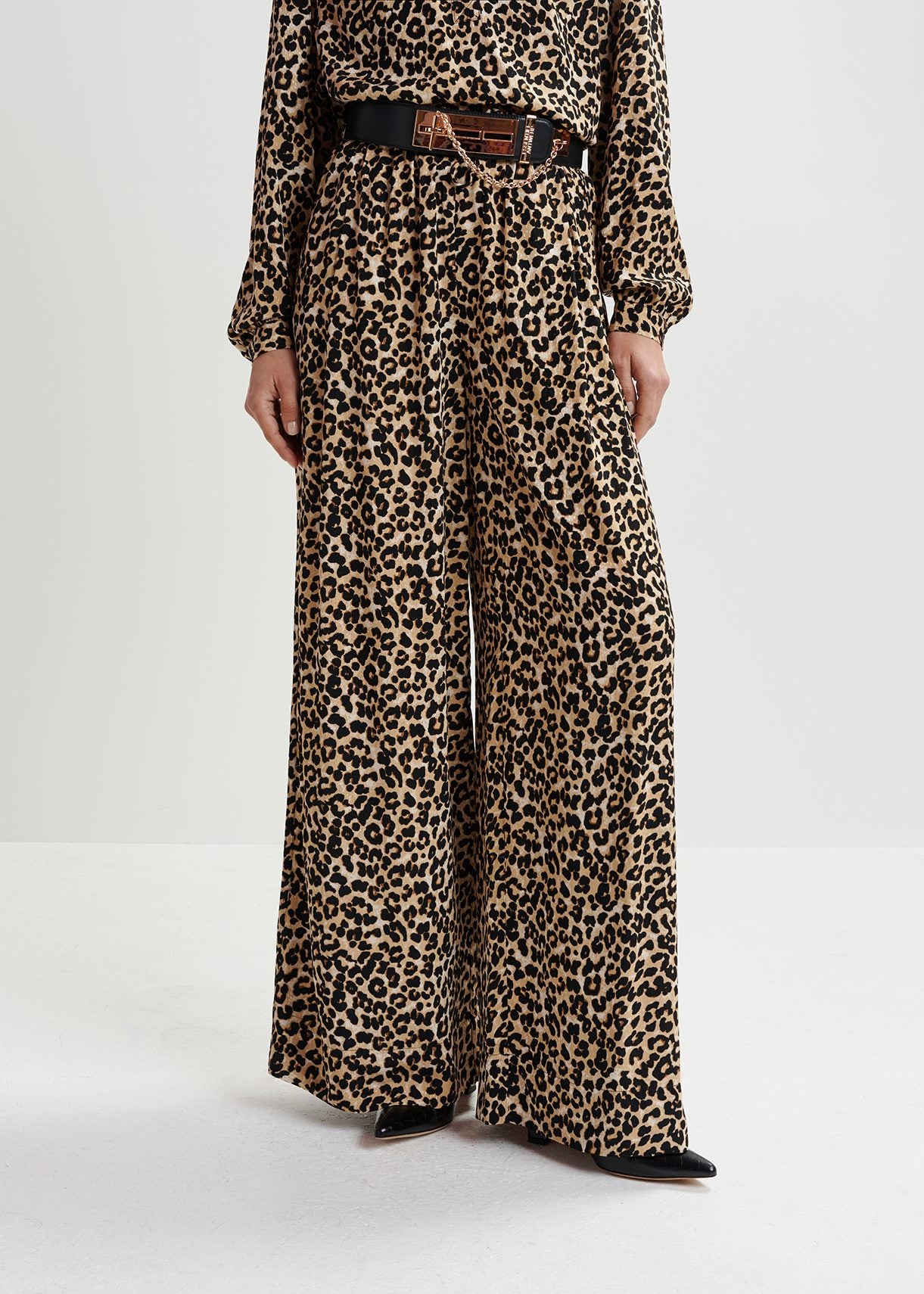 Brown wide-leg pants with leopard print RE—SSENTIEL | Essentiel second hand