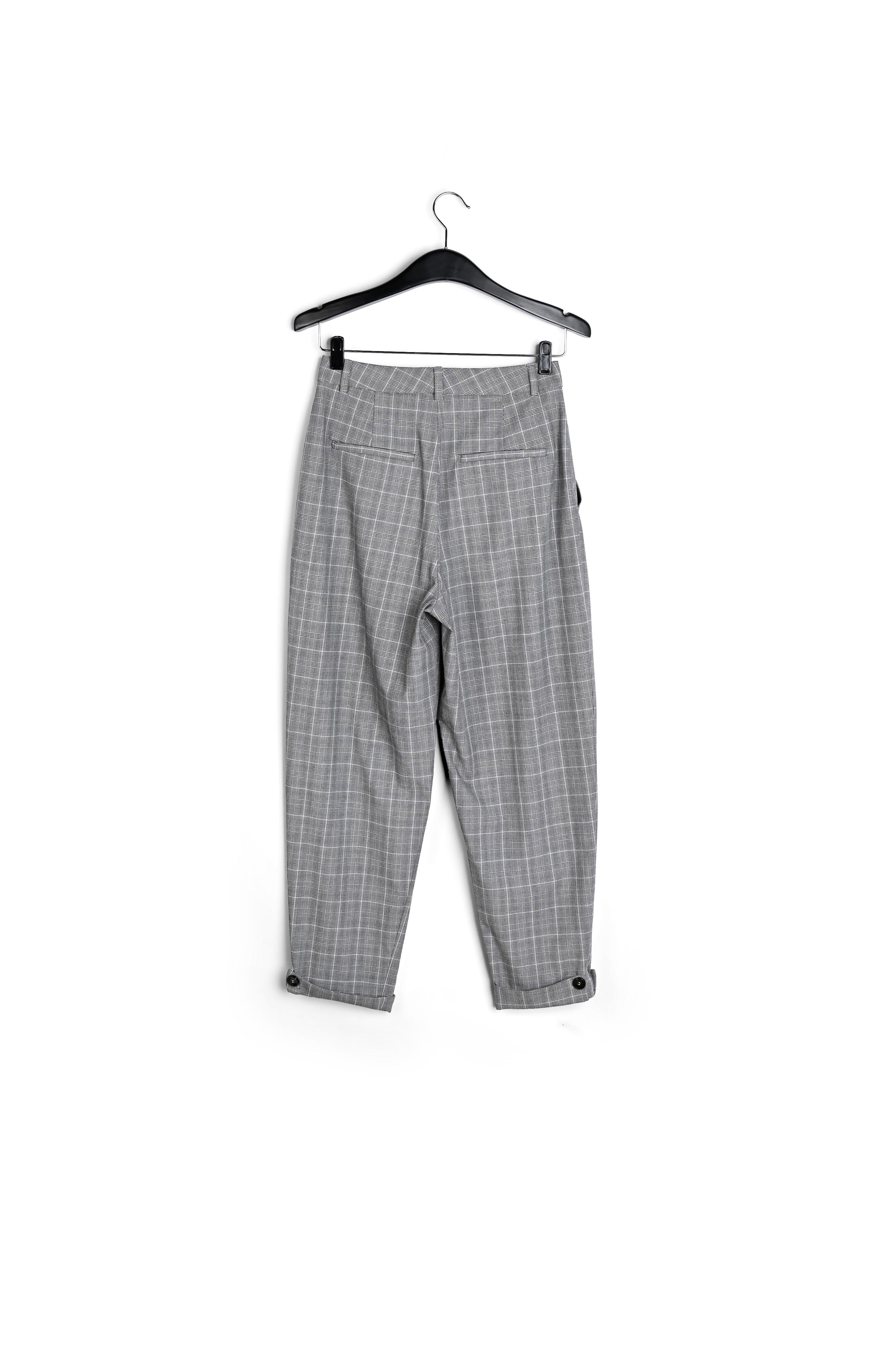 Pantalon à carreaux gris jambes fuselées RE—SSENTIEL | Essentiel second hand