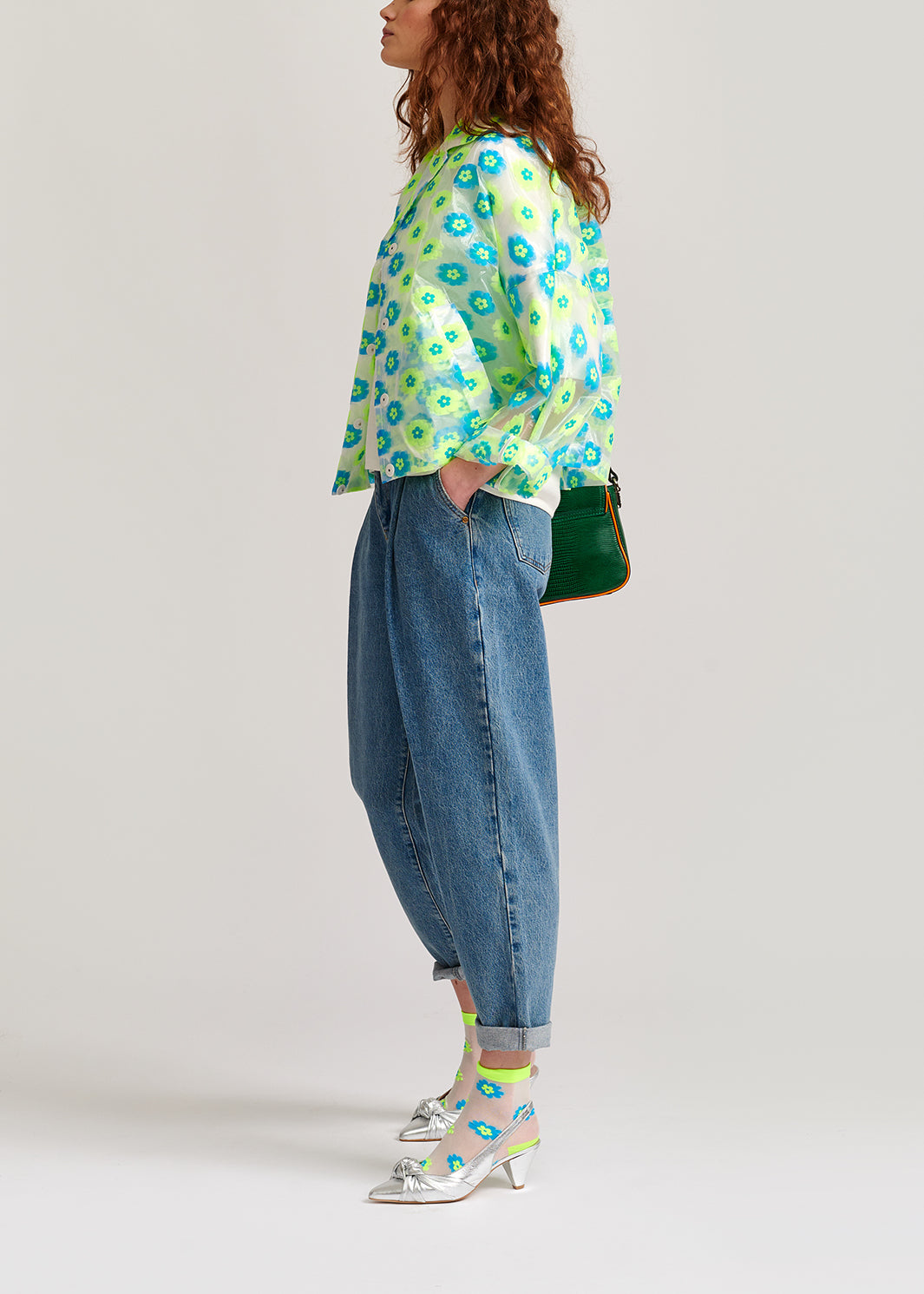 Doorzichtig vest met neongroene en blauwe bloemen RE—SSENTIEL | Essentiel second hand