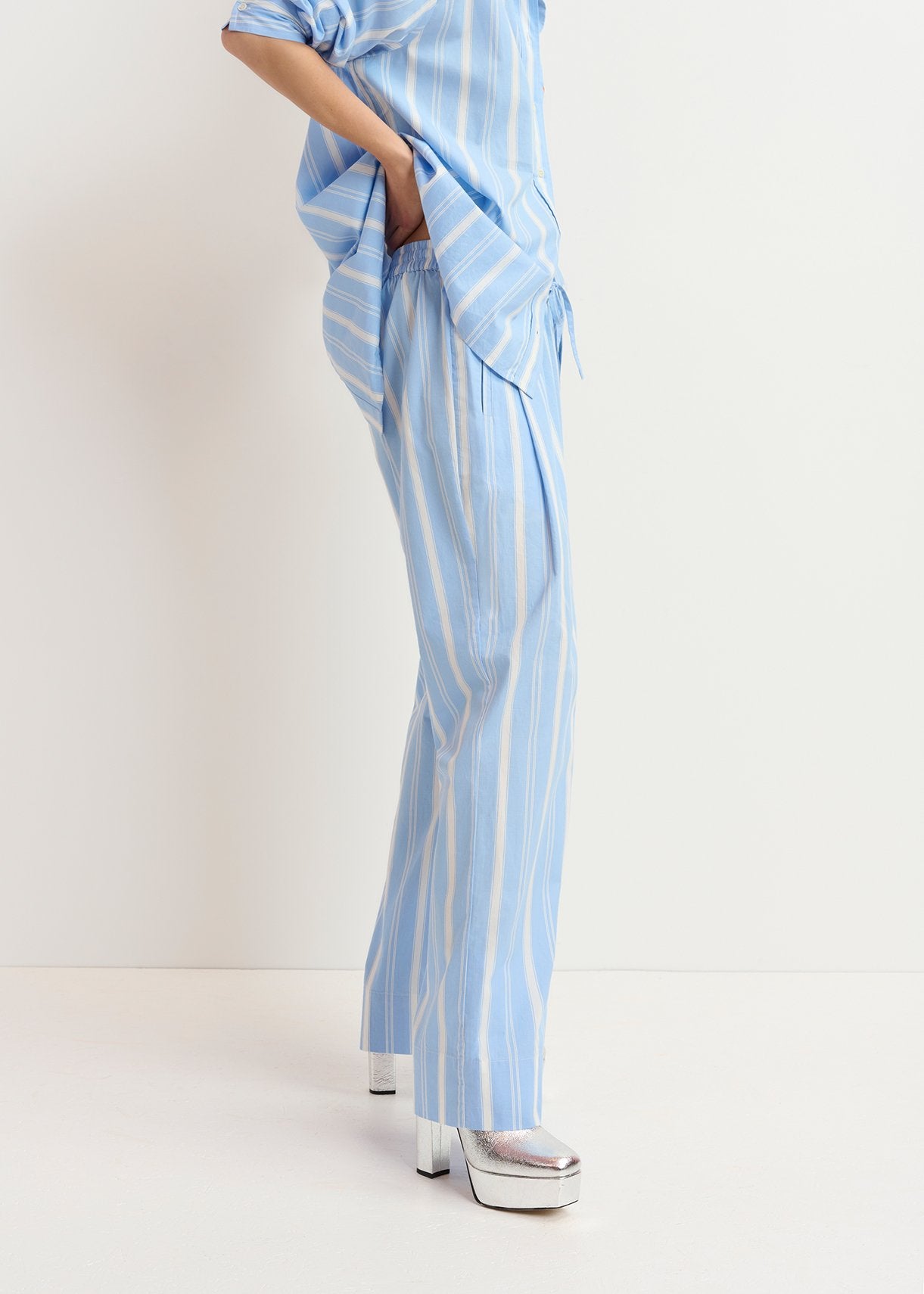 Blue and white striped cotton pants RE—SSENTIEL | Essentiel second hand