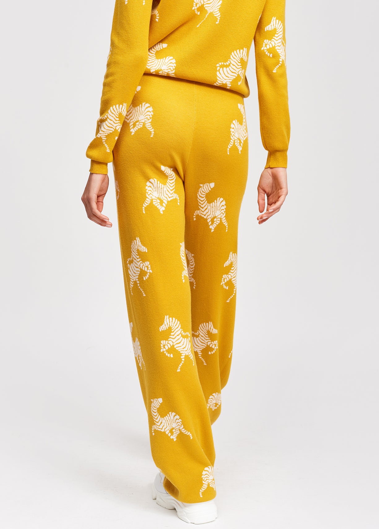 Yellow zebra jacquard pants RE—SSENTIEL | Essentiel second hand