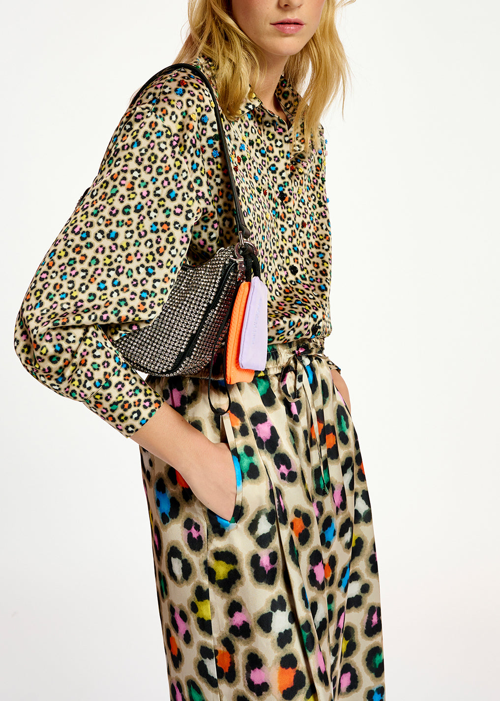 Chemise beige à  imprimé léopard et paillettes RE—SSENTIEL | Essentiel second hand