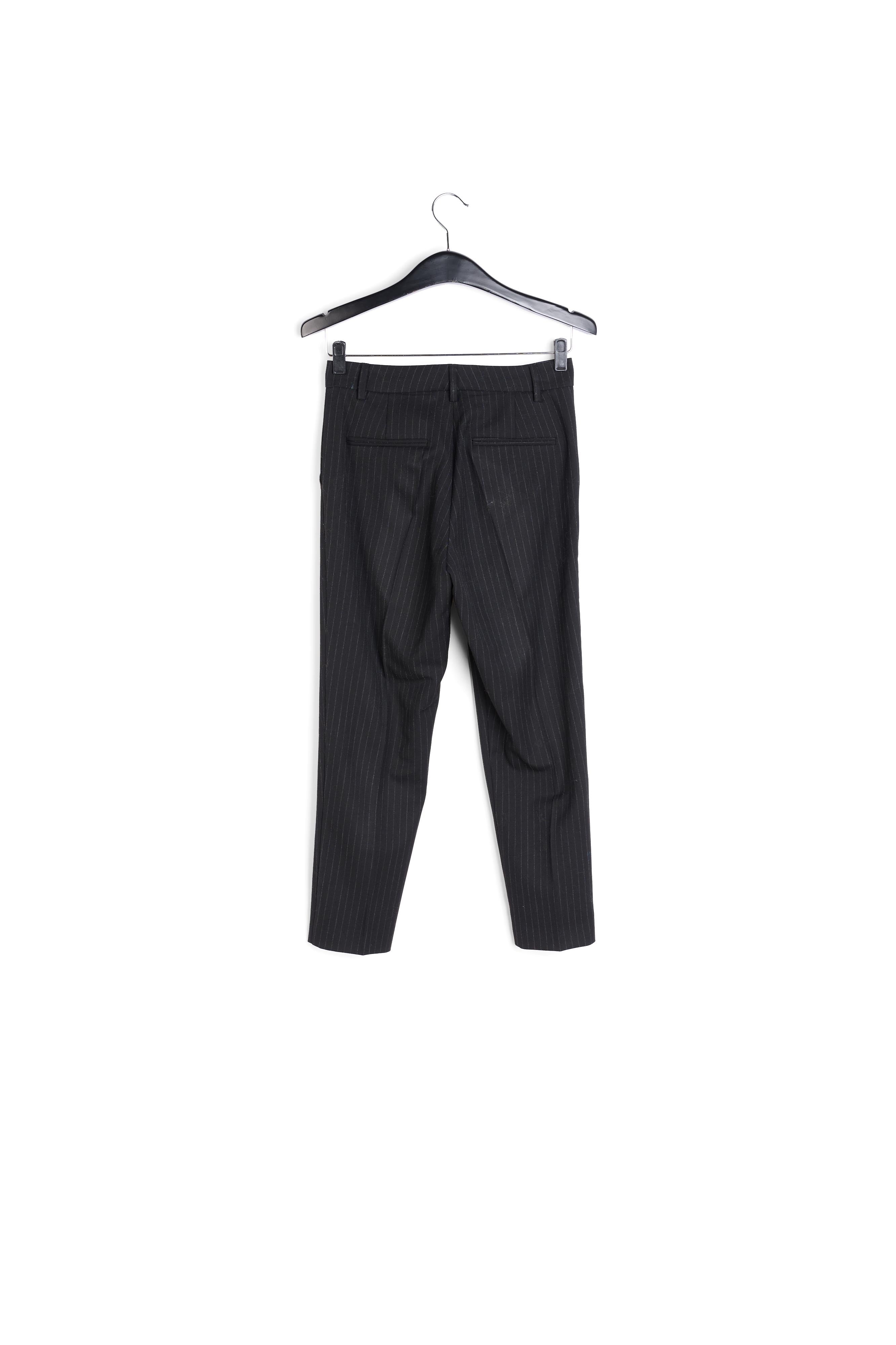 Pantalon noir à fines rayures RE—SSENTIEL | Essentiel second hand