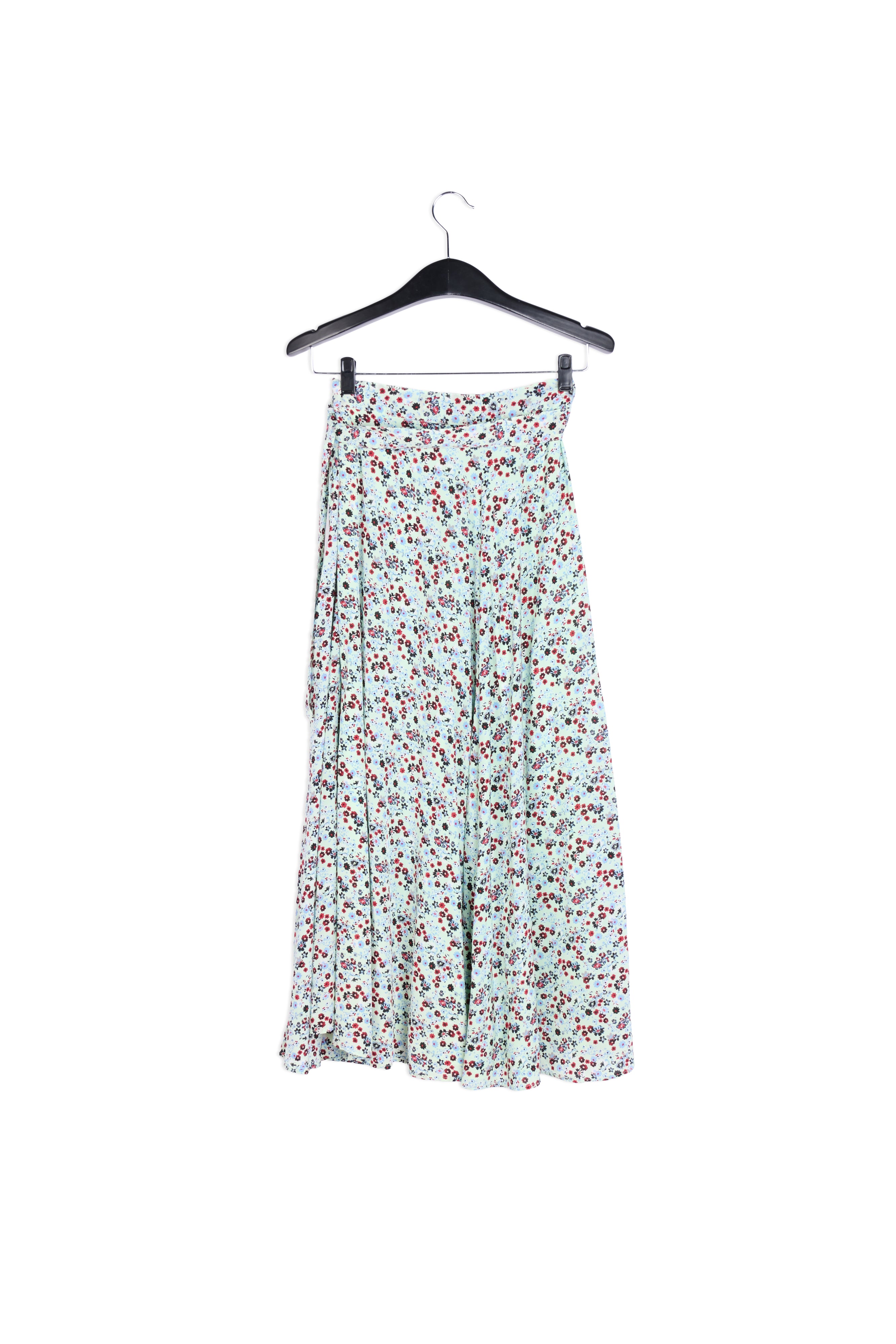 Voluptuous jupe RE—SSENTIEL | Essentiel second hand