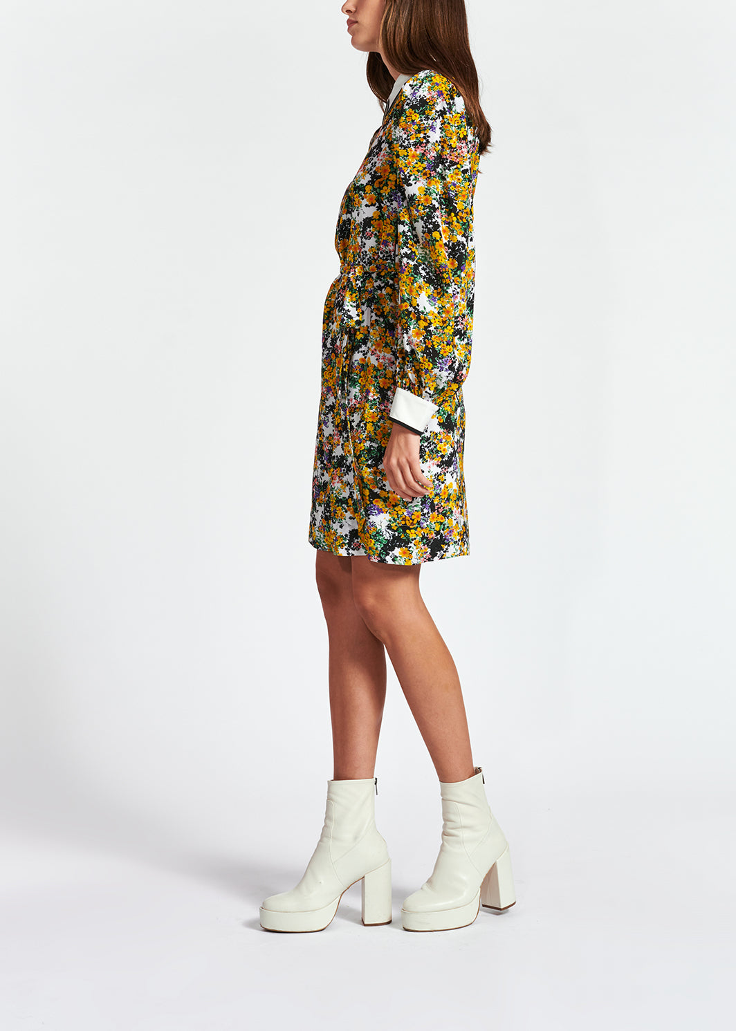 Mini robe chemise blanc cassé à fleurs RE—SSENTIEL | Essentiel second hand