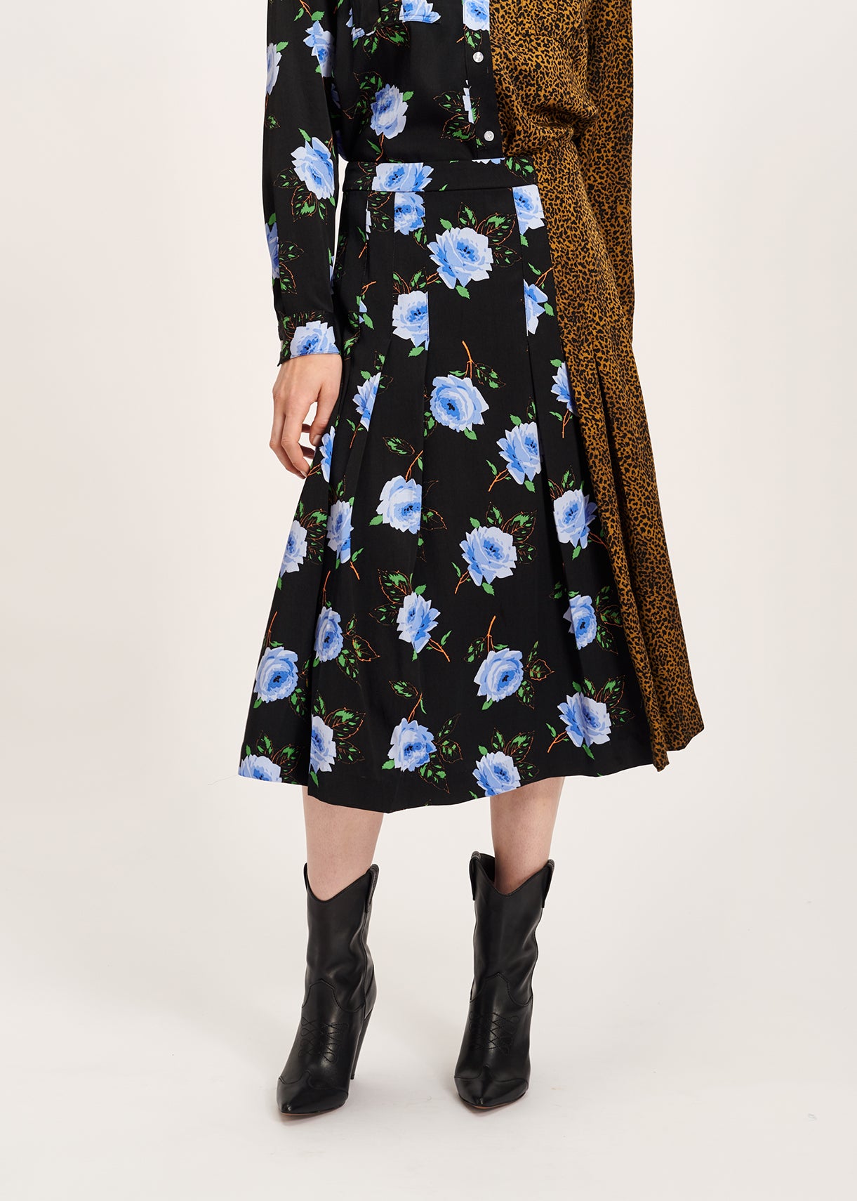 Midirok met donkere bloemen- en luipaardprint RE—SSENTIEL | Essentiel second hand