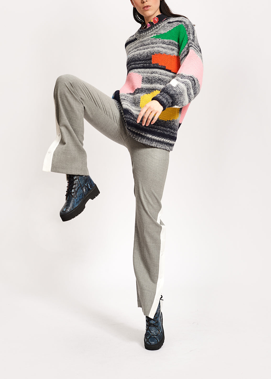 Grey mélange knitted sweater with oversized polka dots RE—SSENTIEL | Essentiel second hand