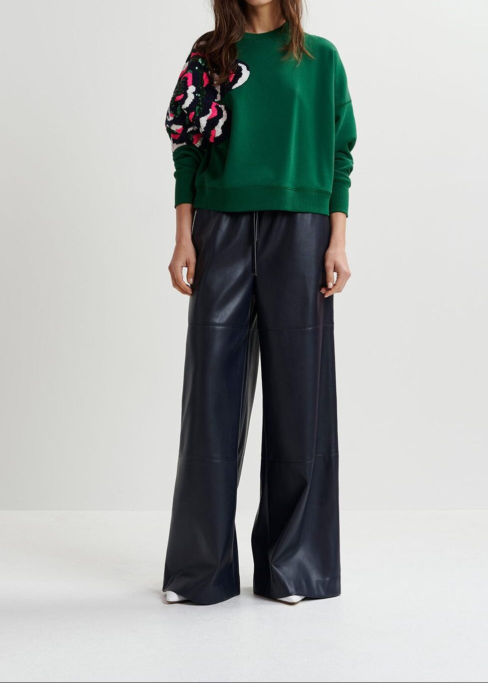 Green organic cotton sweatshirt with sequin and bead embroideries RE—SSENTIEL | Essentiel second hand