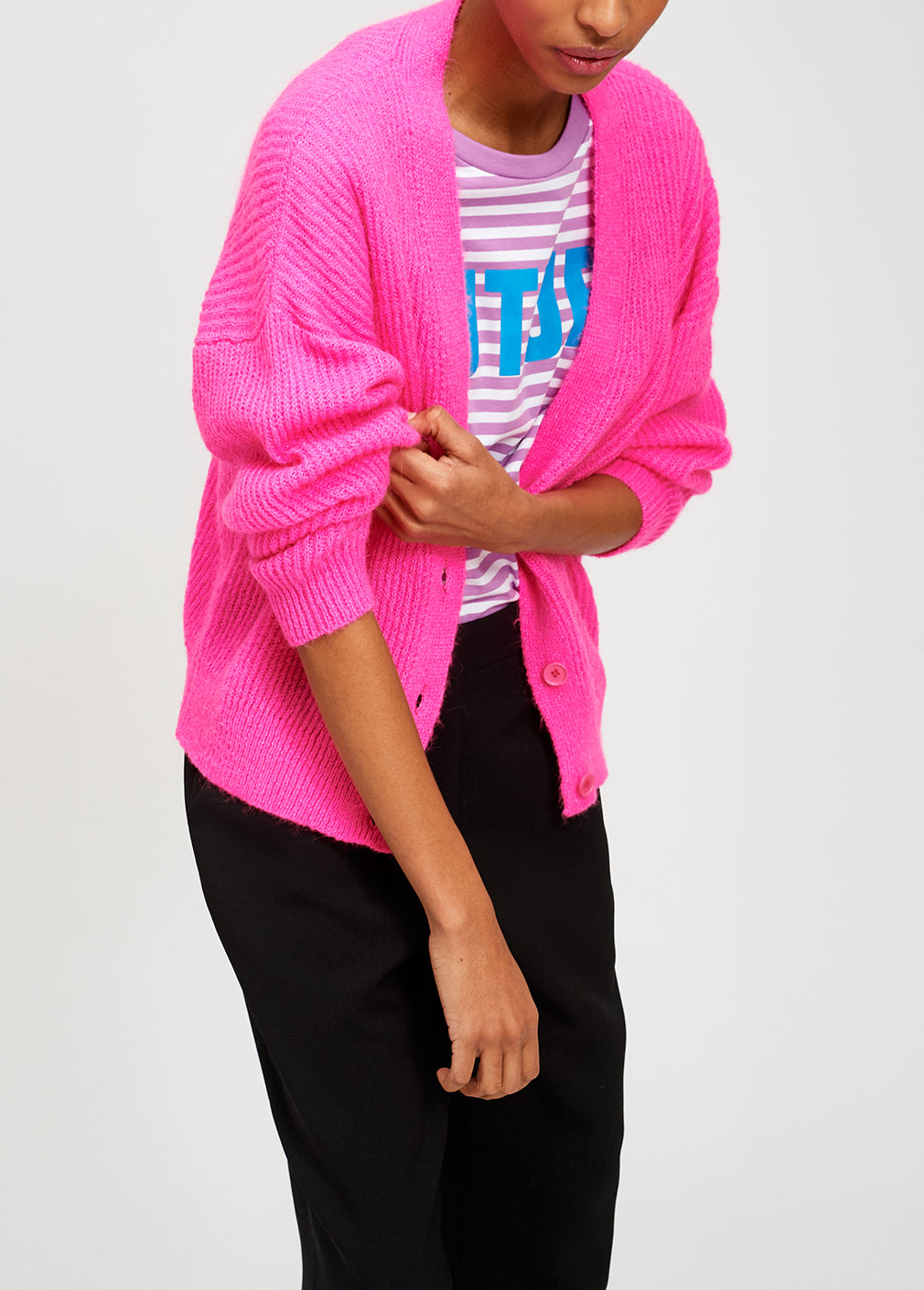 Fuchsia mohair blend v-neck sweater RE—SSENTIEL | Essentiel second hand