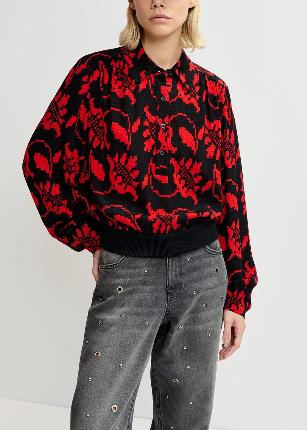 Polo noir et rouge à imprimé fleuri RE—SSENTIEL | Essentiel second hand