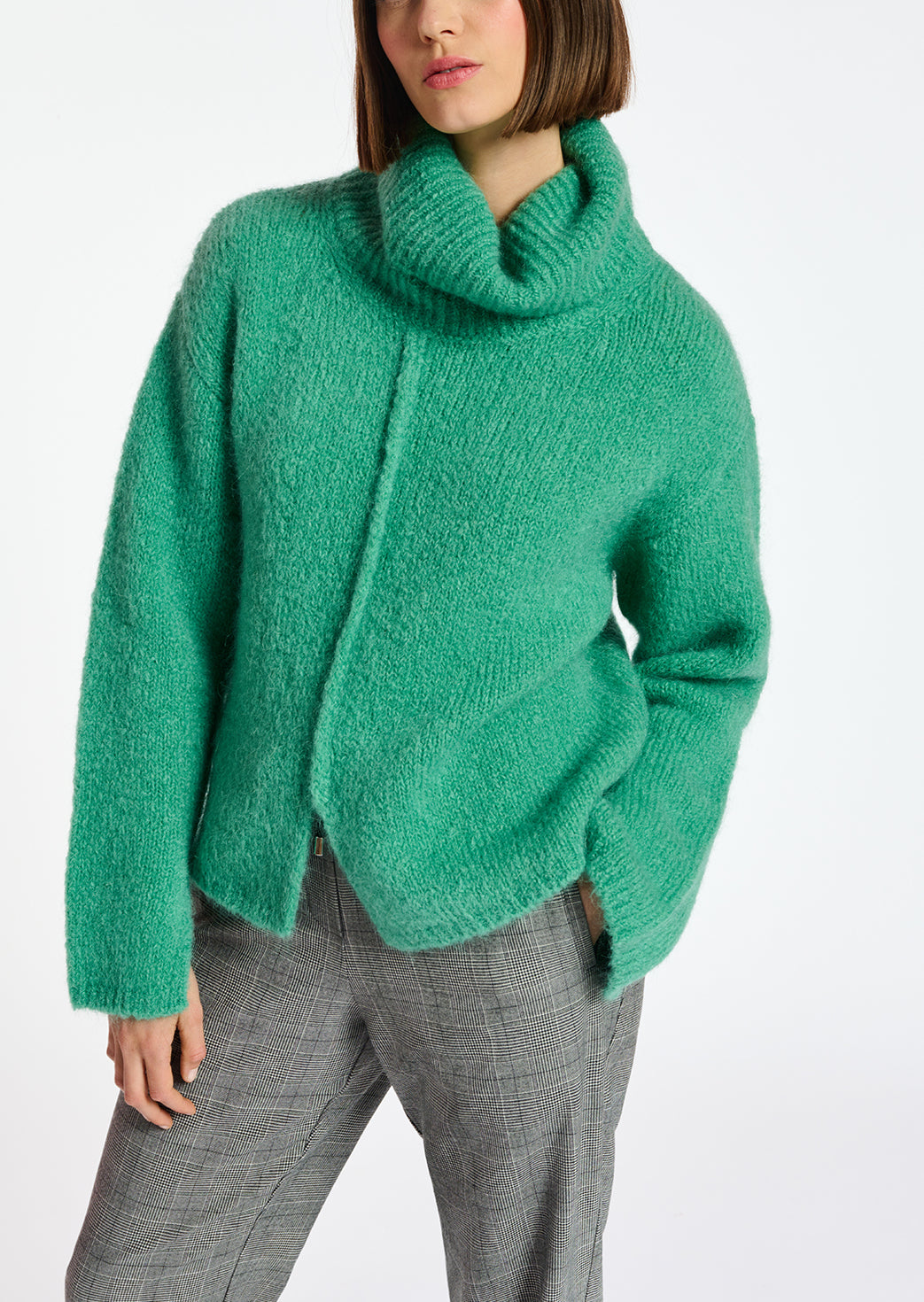 Pull à col roulé en mohair mélangé beige foncé RE—SSENTIEL | Essentiel second hand