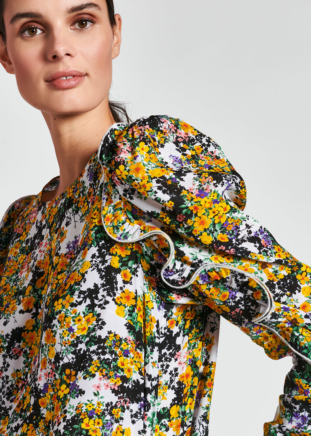 Off-white ruffled floral-print top RE—SSENTIEL | Essentiel second hand