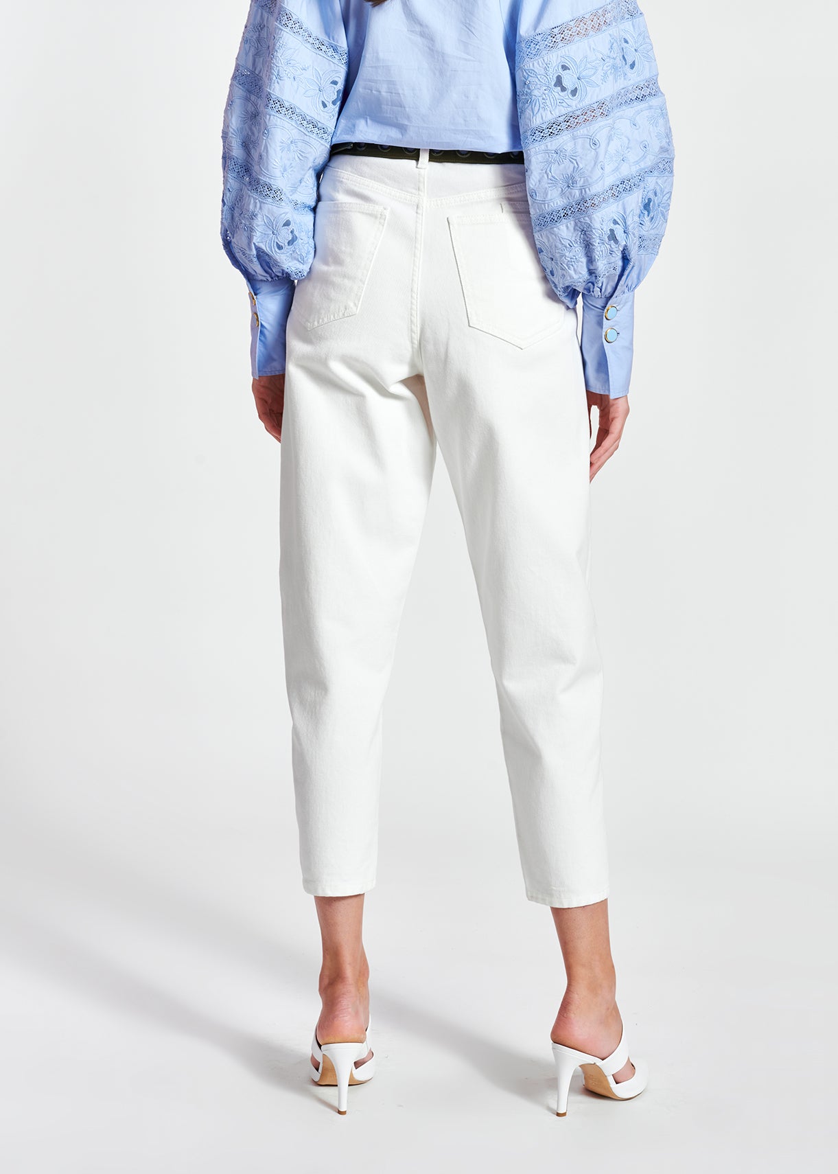 Jean blanc cassé à coupe ample et taille haute RE—SSENTIEL | Essentiel second hand