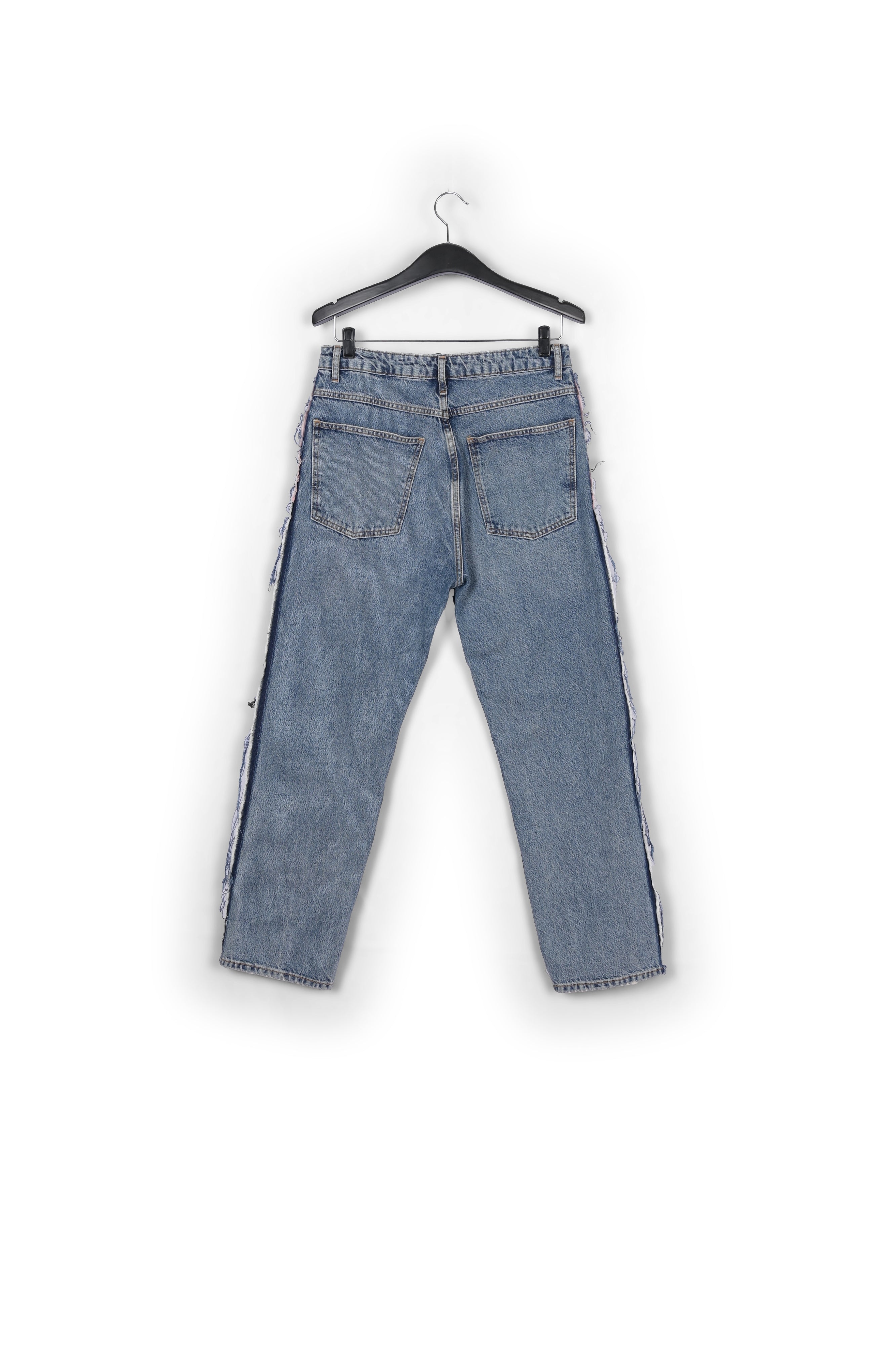 Jean bleu aux jambes droites RE—SSENTIEL | Essentiel second hand