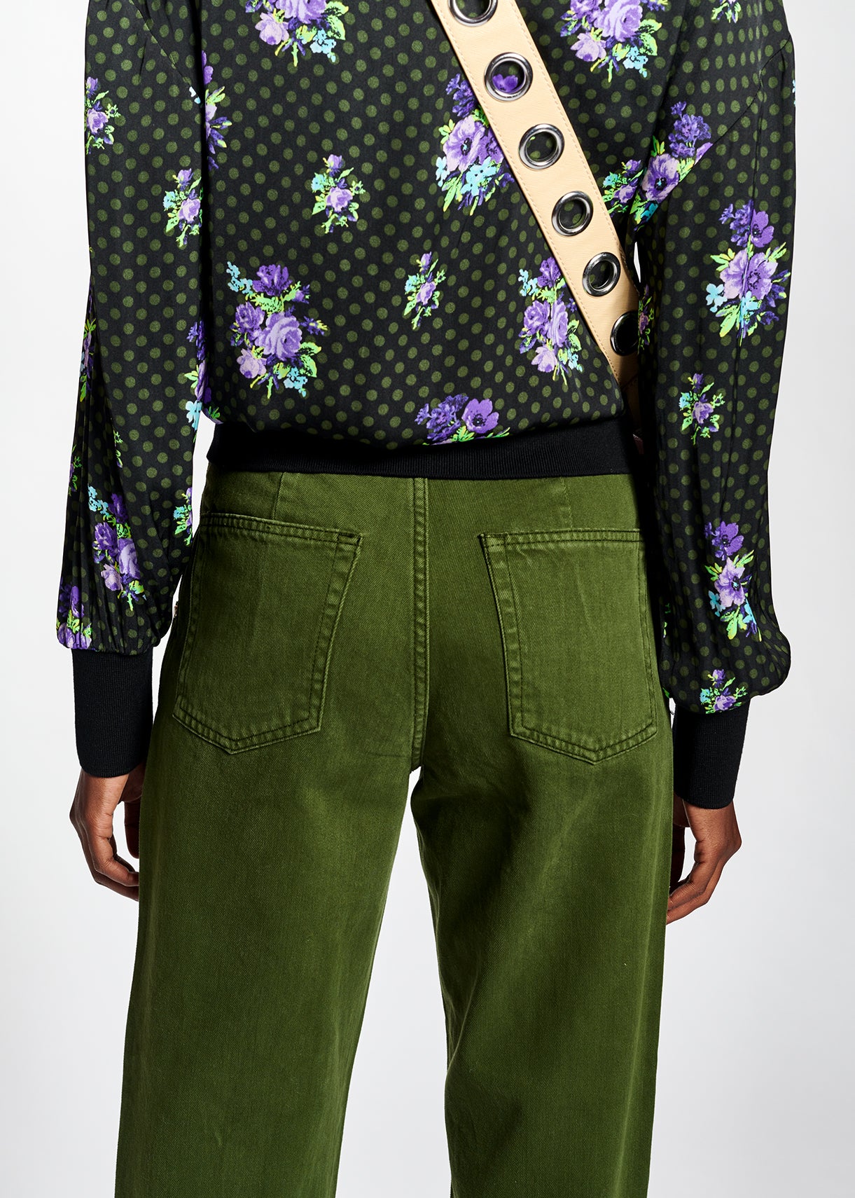 Jean fuselé vert pin RE—SSENTIEL | Essentiel second hand