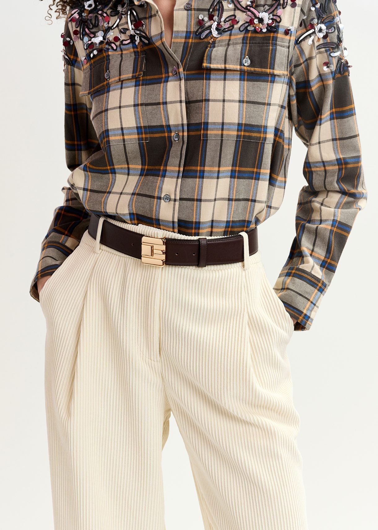 Ecru corduroy tapered-leg pants RE—SSENTIEL | Essentiel second hand