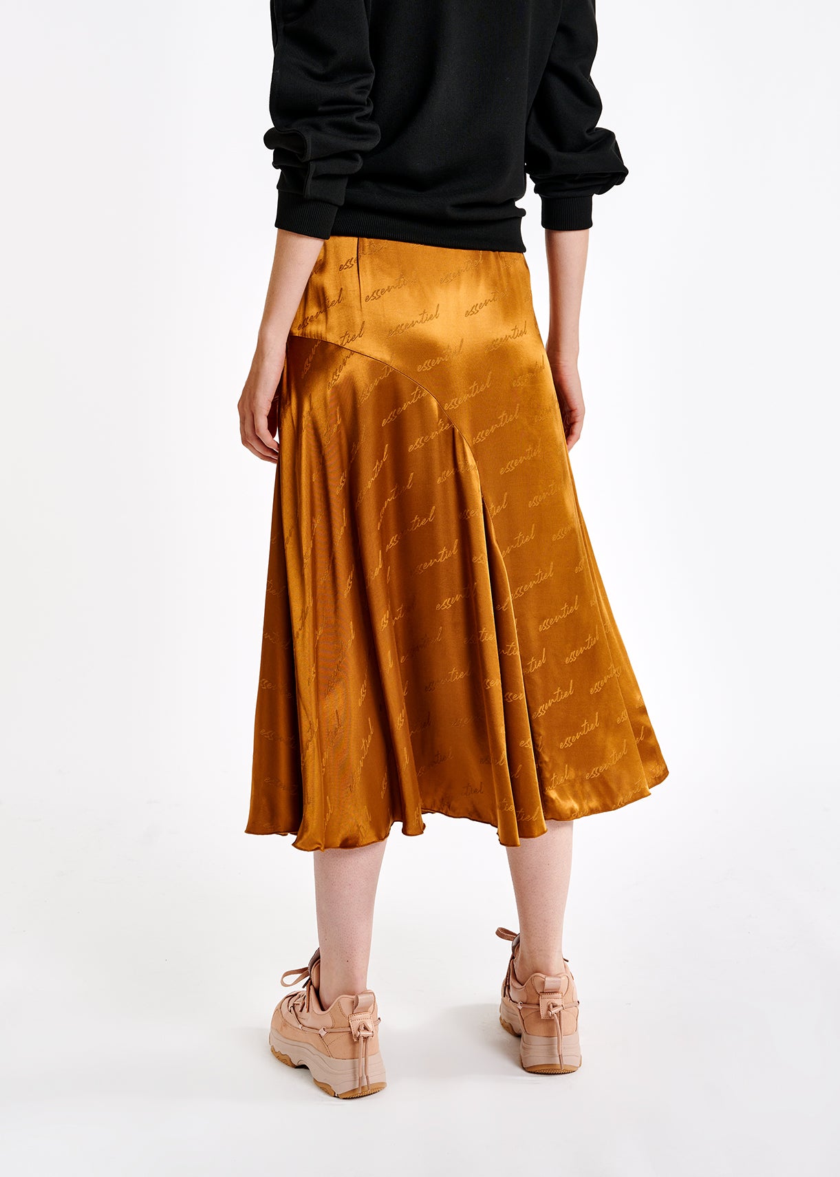 Aminimal skirt RE—SSENTIEL | Essentiel second hand