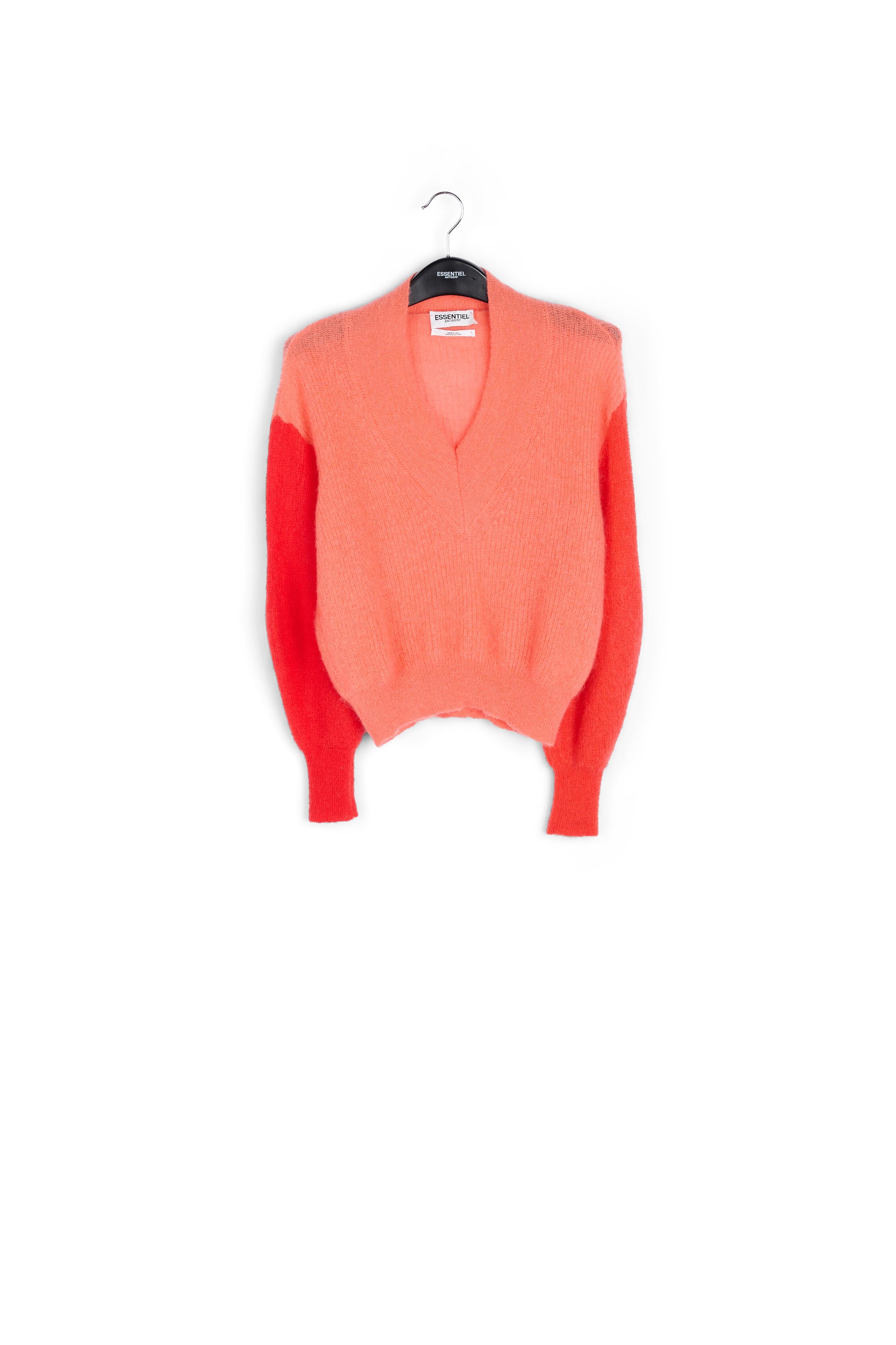 Pink v-neck mohair-blend sweater RE—SSENTIEL | Essentiel second hand