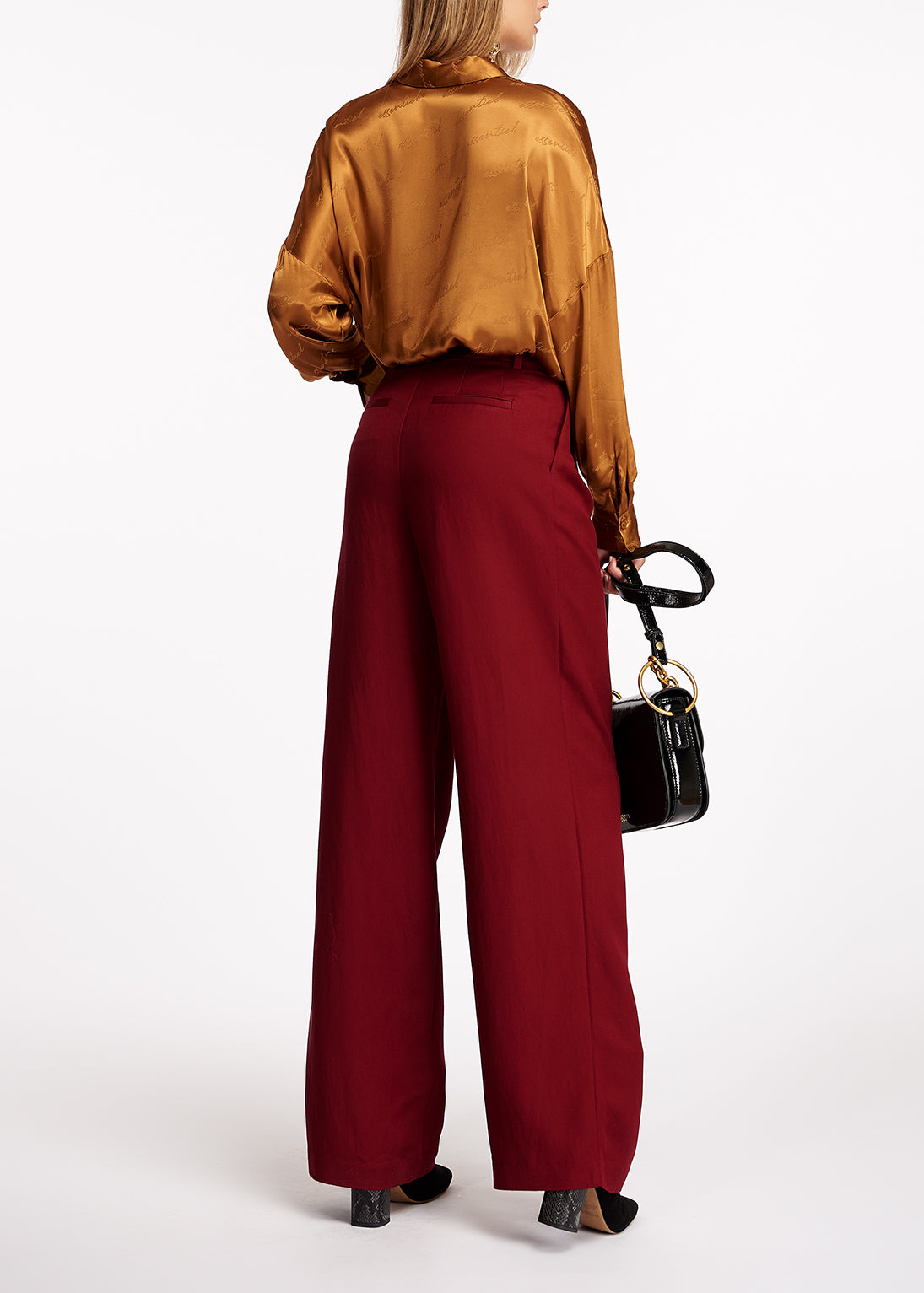 Pantalon marron aux jambes larges RE—SSENTIEL | Essentiel second hand