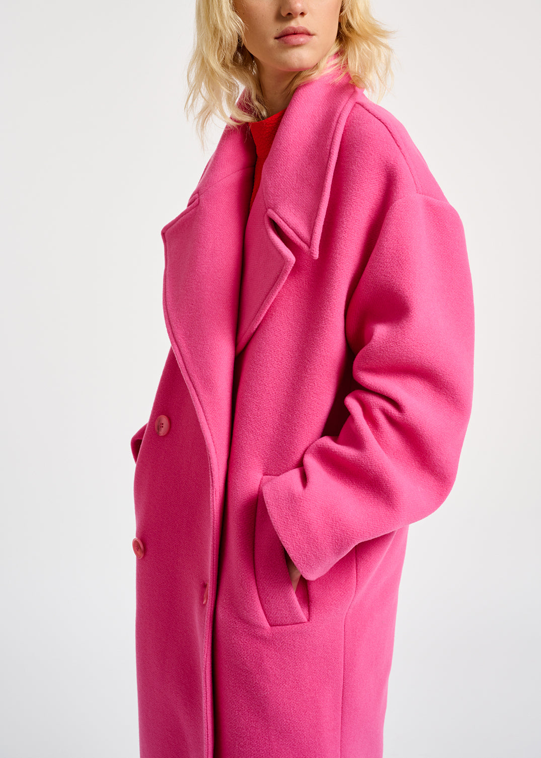 Manteau rose néon à double boutonnage en laine mélangée RE—SSENTIEL | Essentiel second hand