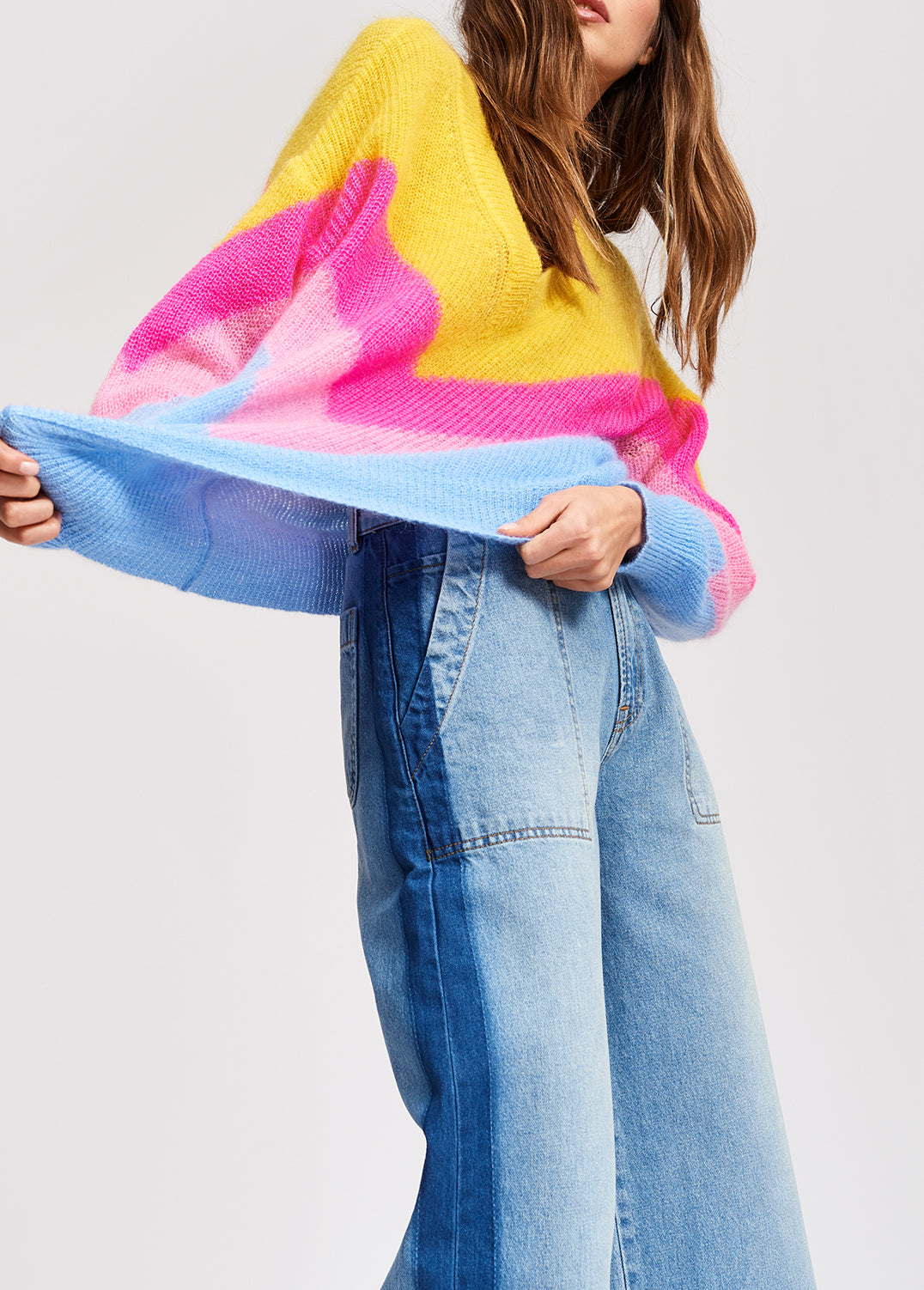 Yellow, pink and blue v pattern sweater RE—SSENTIEL | Essentiel second hand