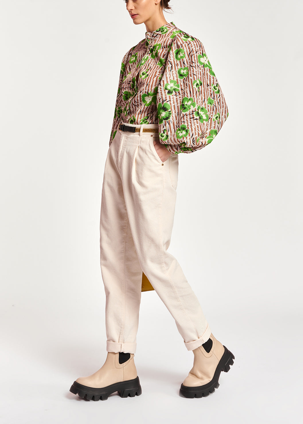 Gestreepte top met groene bloemen en pofmouwen RE—SSENTIEL | Essentiel second hand