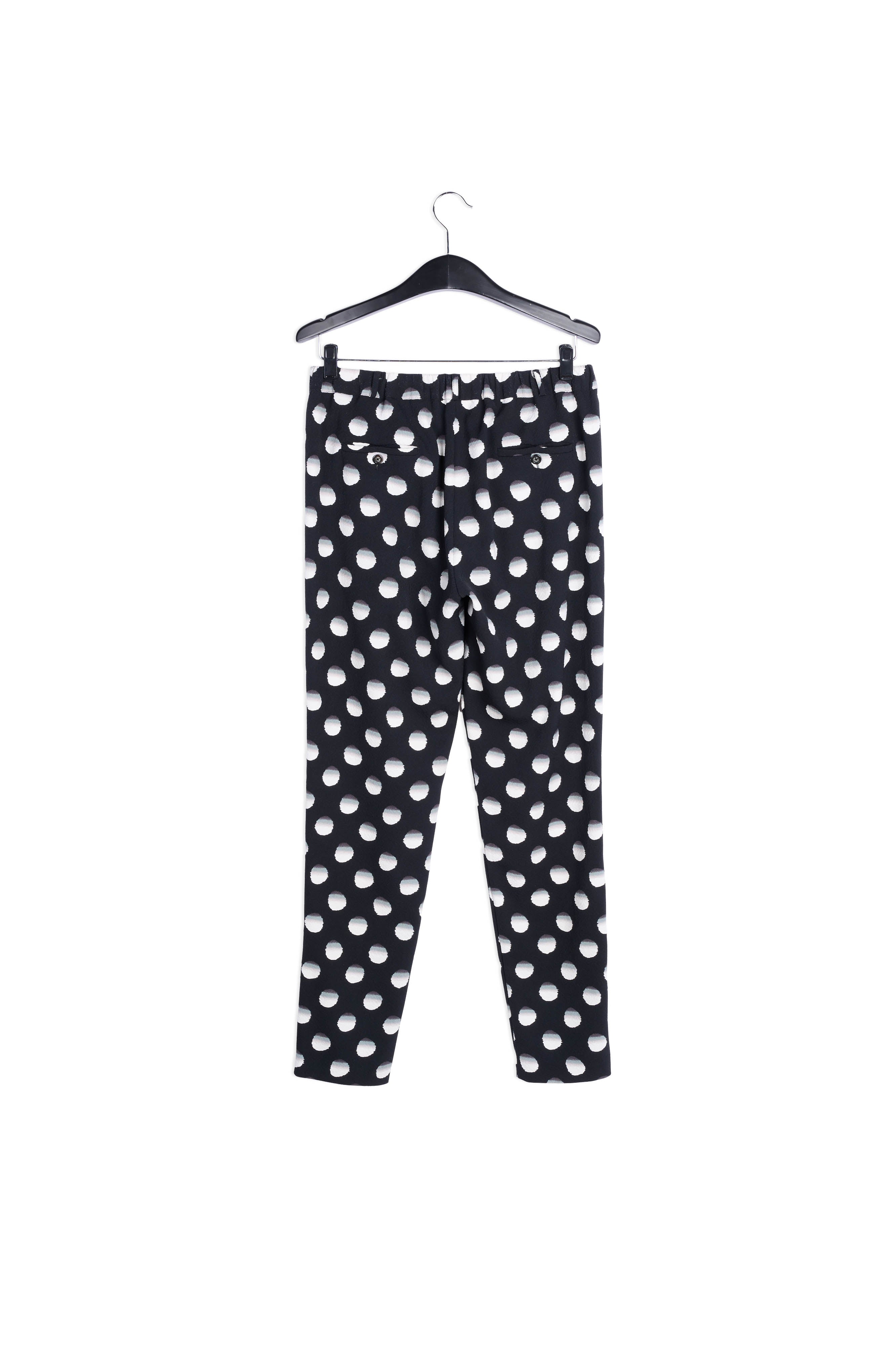 Pantalon noir RE—SSENTIEL | Essentiel second hand