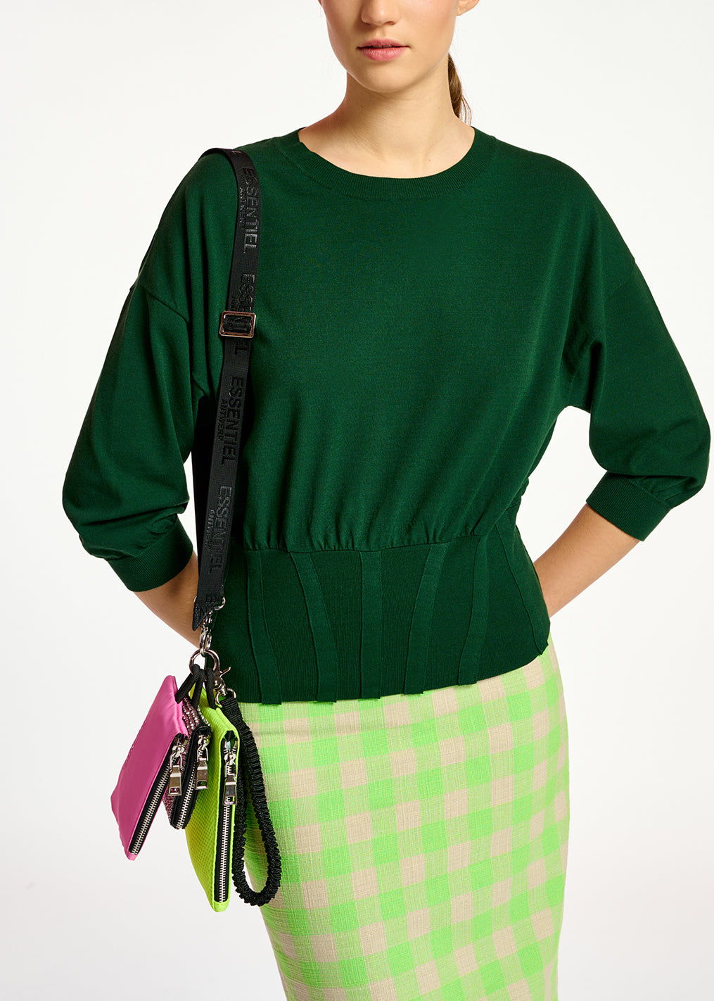 Dark green knitted sweater with fitted waist RE—SSENTIEL | Essentiel second hand