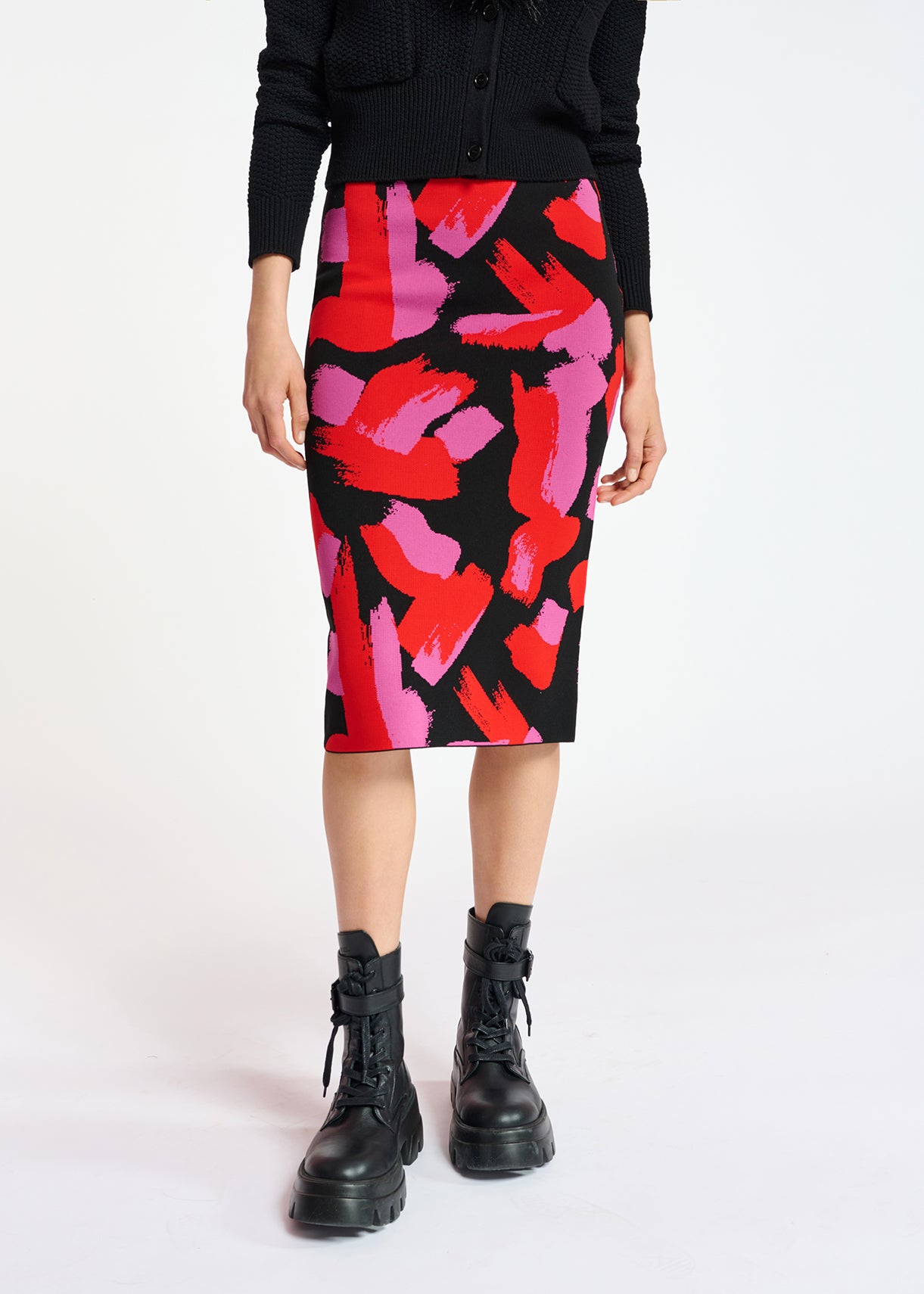 Midirok in zwart, rood en fuchsia jacquard RE—SSENTIEL | Essentiel second hand