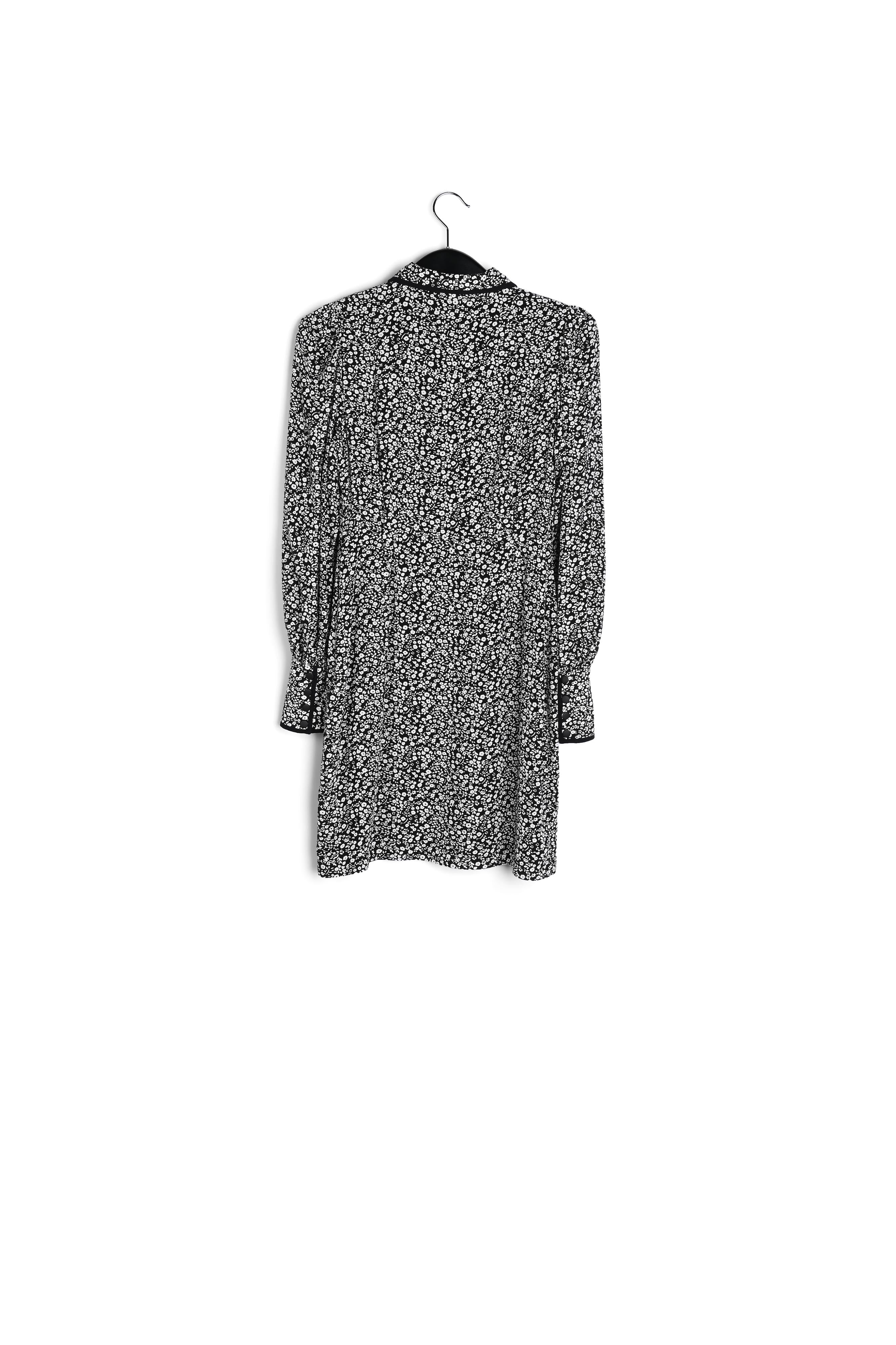 Midi-jurk met zwarte en gebroken witte bloemenprint RE—SSENTIEL | Essentiel second hand