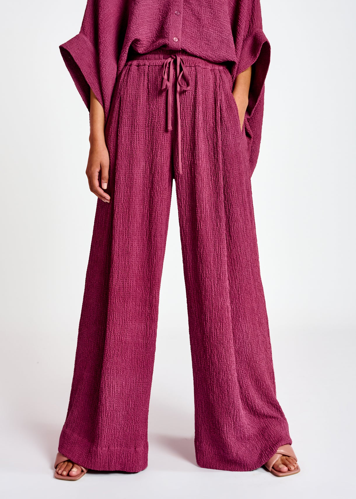 Purple wide-leg seersucker pants RE—SSENTIEL | Essentiel second hand