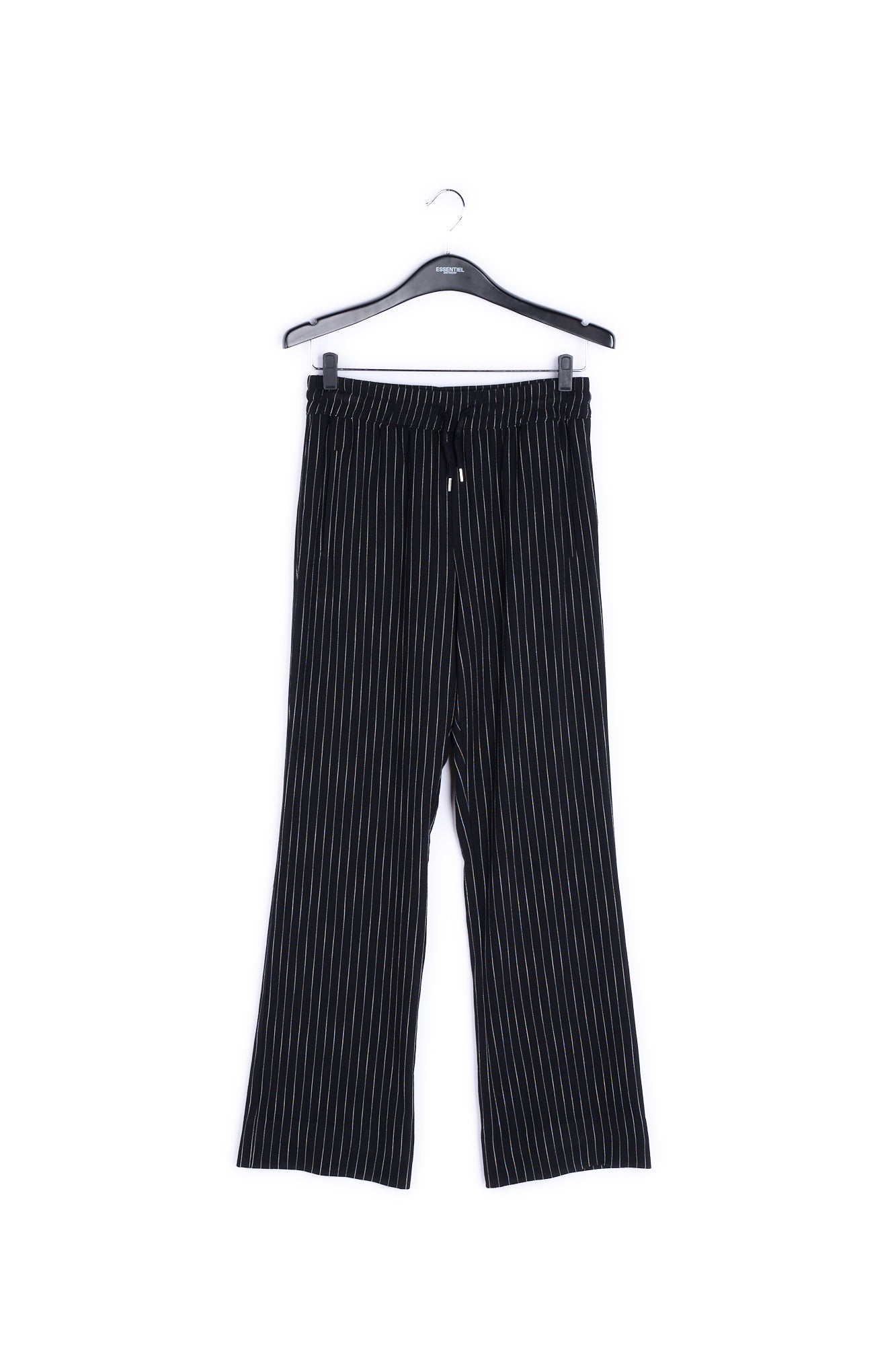 Black Pants RE—SSENTIEL | Essentiel second hand